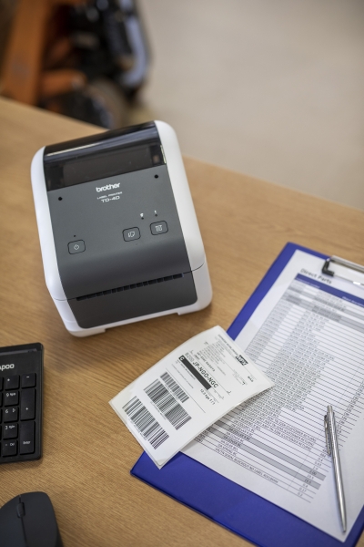 Термодиректен етикетен принтер Brother TD-4420DN